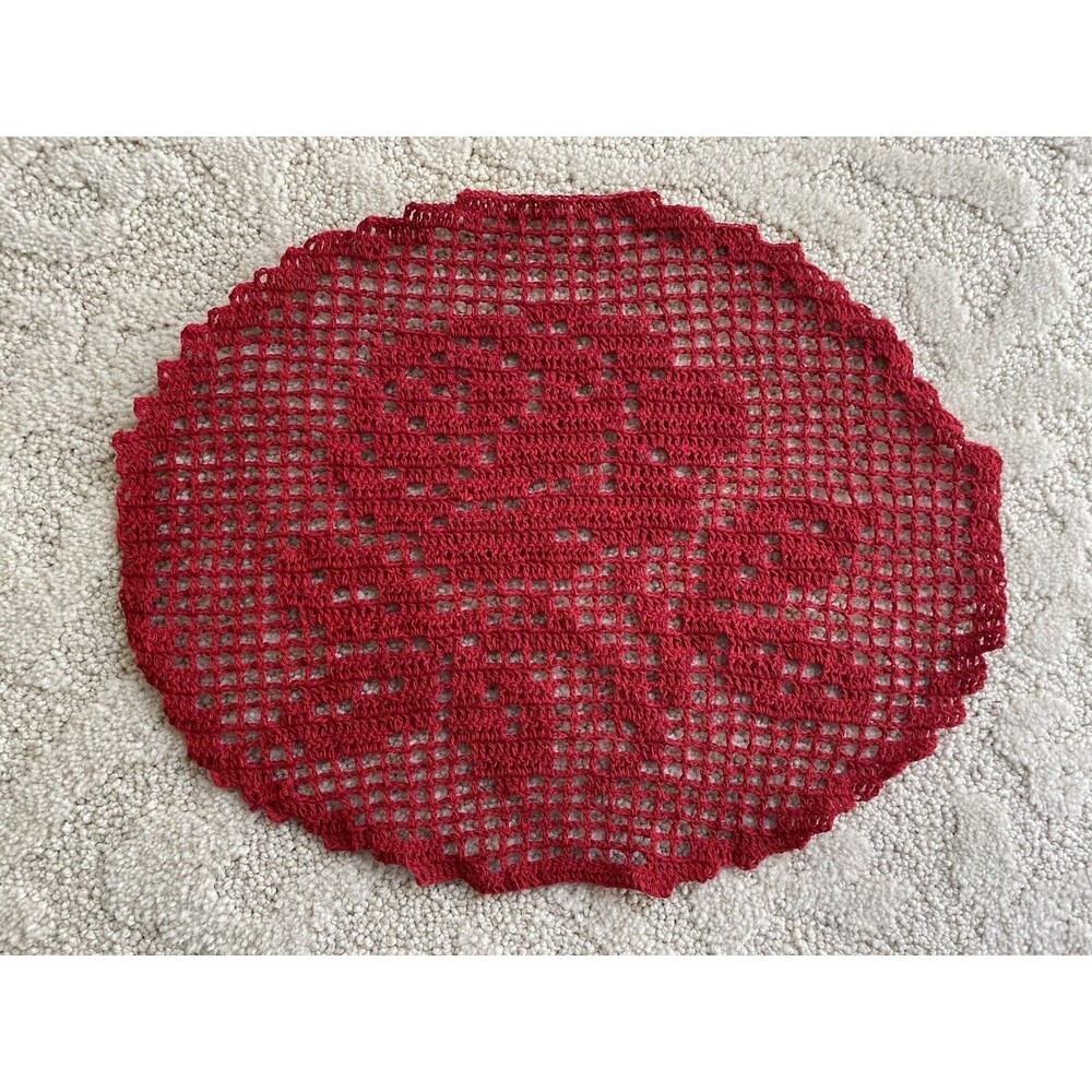 Vintage Handmade Crochet Red Rose Oval Filet Doily 14” * 10.5”